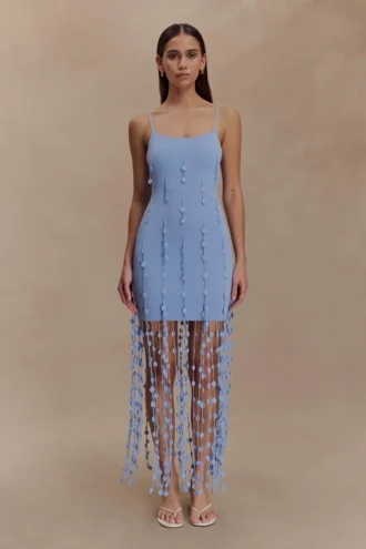 Vestido Tove con flores tejido a mano – Azul Vestido Tove con flores tejido a mano – Azul