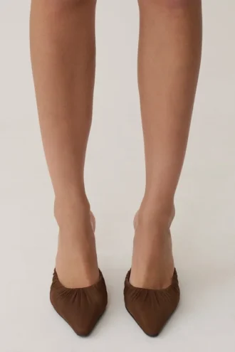 Zapatos de tacón puntiagudo de malla Bao – Chocolate